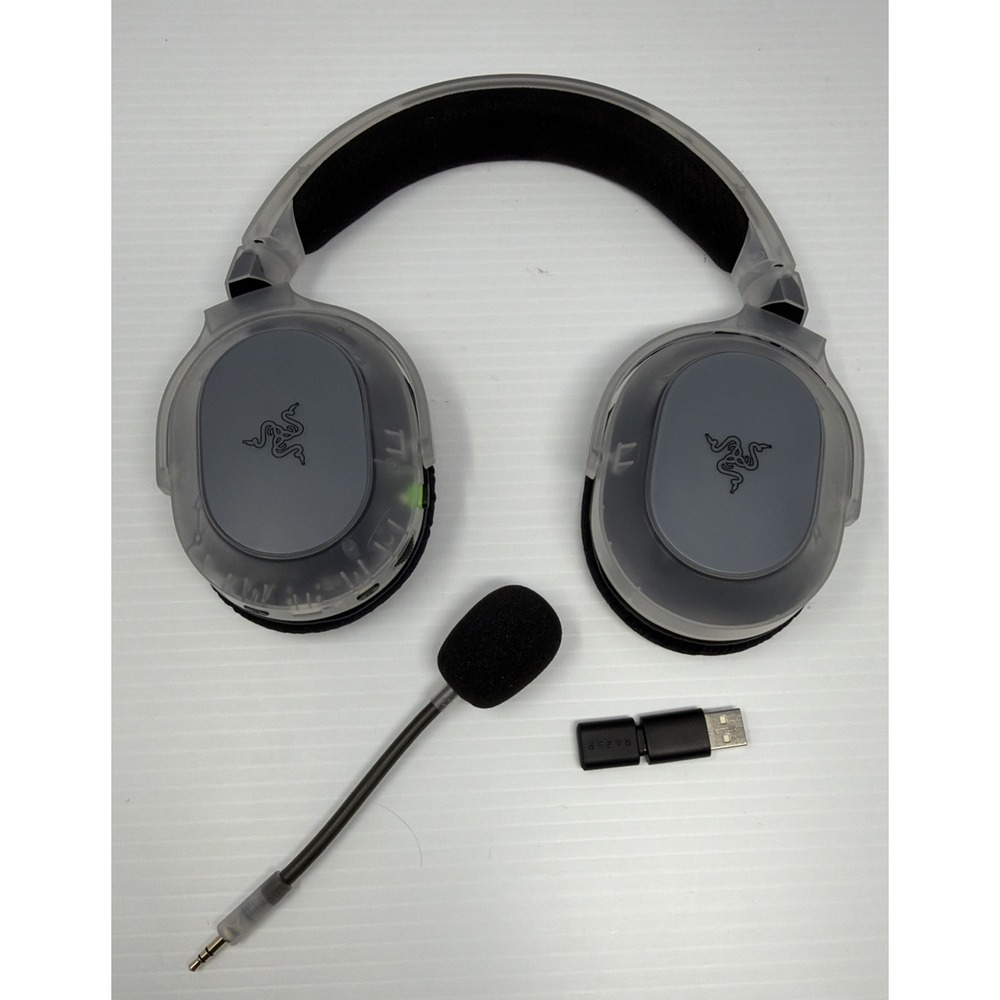 Razer Barracuda X Chroma Wireless Over-the-Ear Gaming Headset, Phantom White